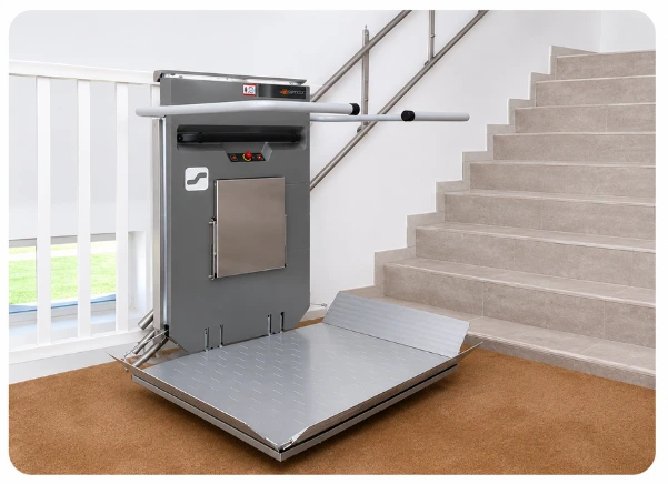 la plateforme monte-escalier PMR